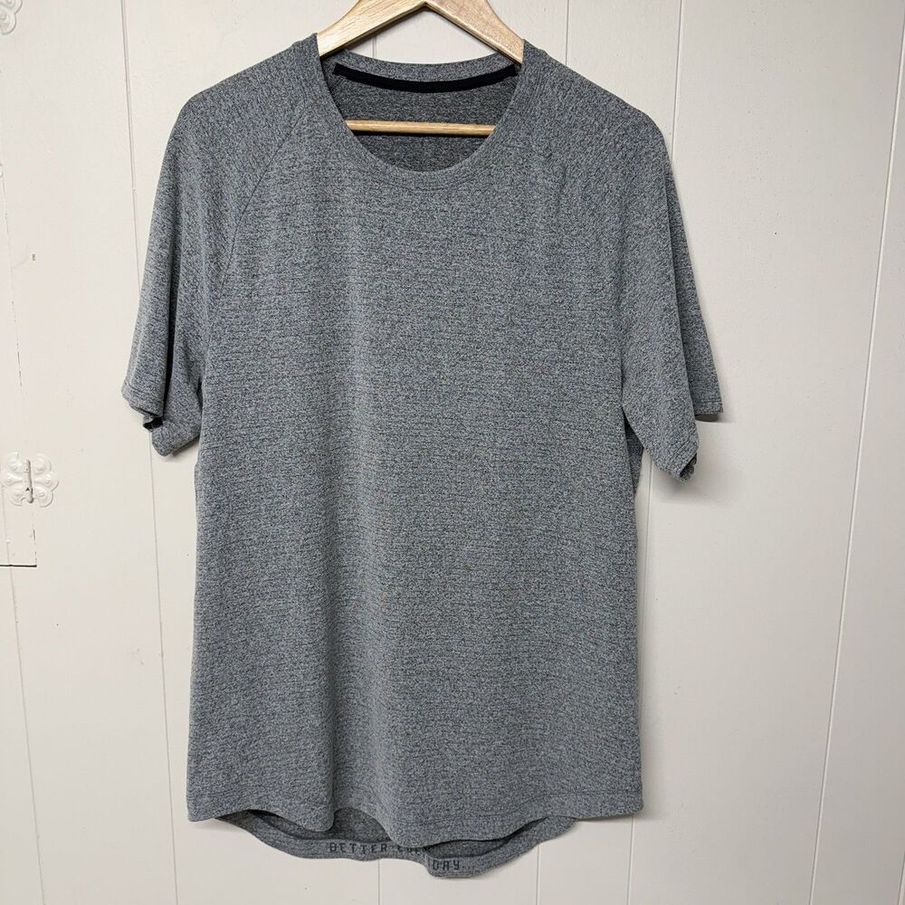 Lululemon Drysense Shirt Short Sleeve Lightweight Athletic Training Gray Men L